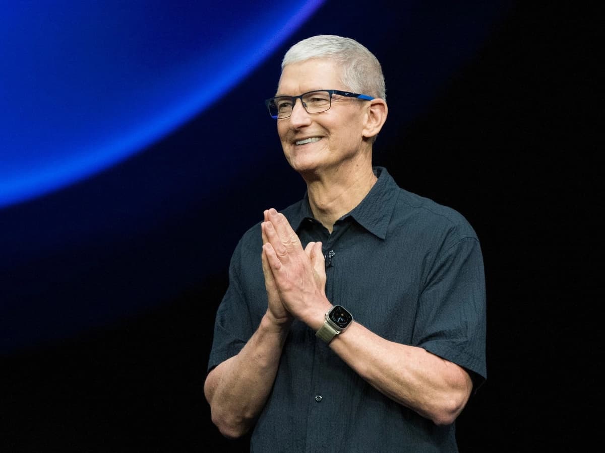 Tim Cook Akui Harga Apple Naik, Chip Memori Biang Keroknya