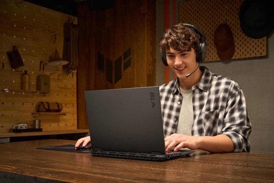 ASUS TUF Gaming F16 FX608: Laptop RTX 5070 Tangguh 2026